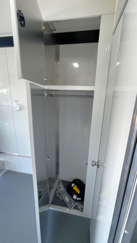 New 8.5 X 20 Office Trailer w/ Bathroom / 20' Command Trailer