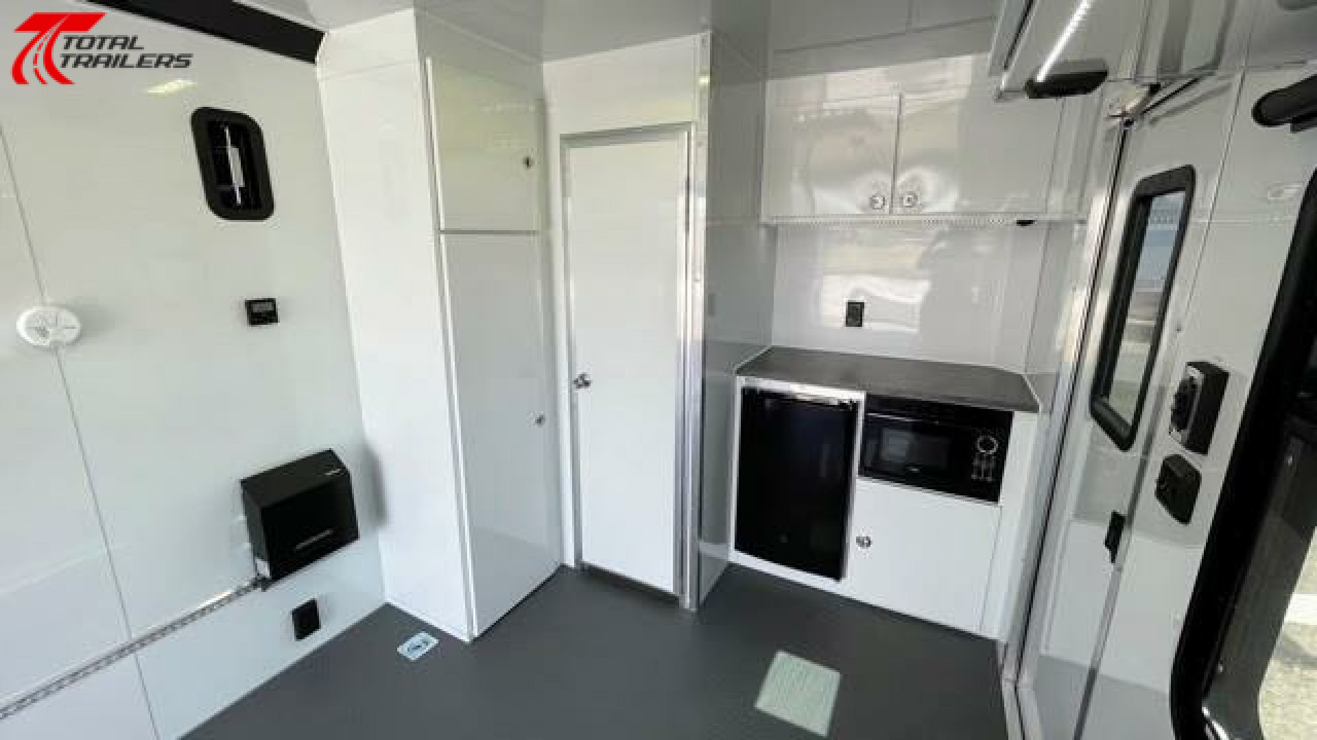 New 8.5 X 24 Office / Command Specialty Trailer