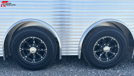 New CLEARANCE! Sundowner Trailers 8.5 x 32 Aluminum Gooseneck Enclosed Cargo Trailer