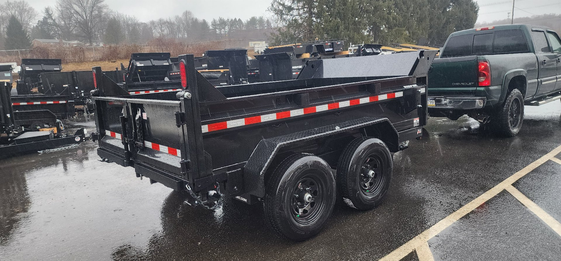 New 6 x 10 Sure-Trac Low-Pro Single Ram Dump Trailer 10k**w/ Stabilizer Jacks