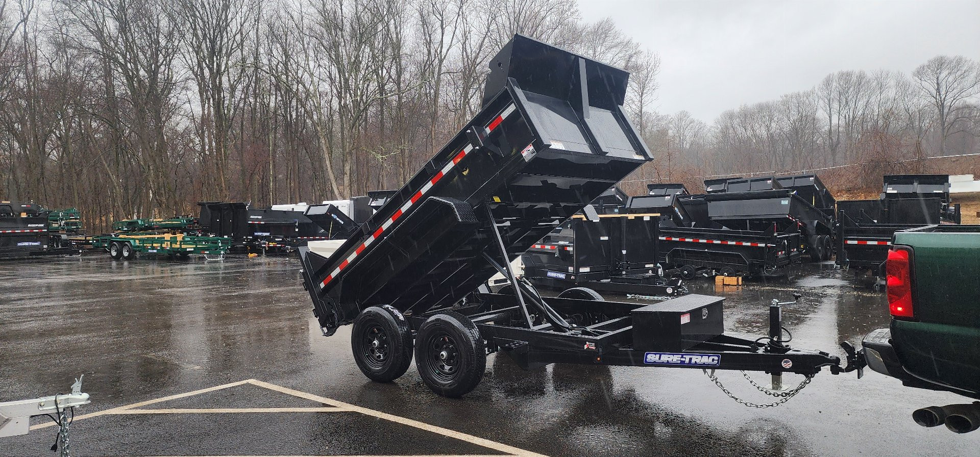 New 6 x 10 Sure-Trac Low-Pro Single Ram Dump Trailer 10k**w/ Stabilizer Jacks