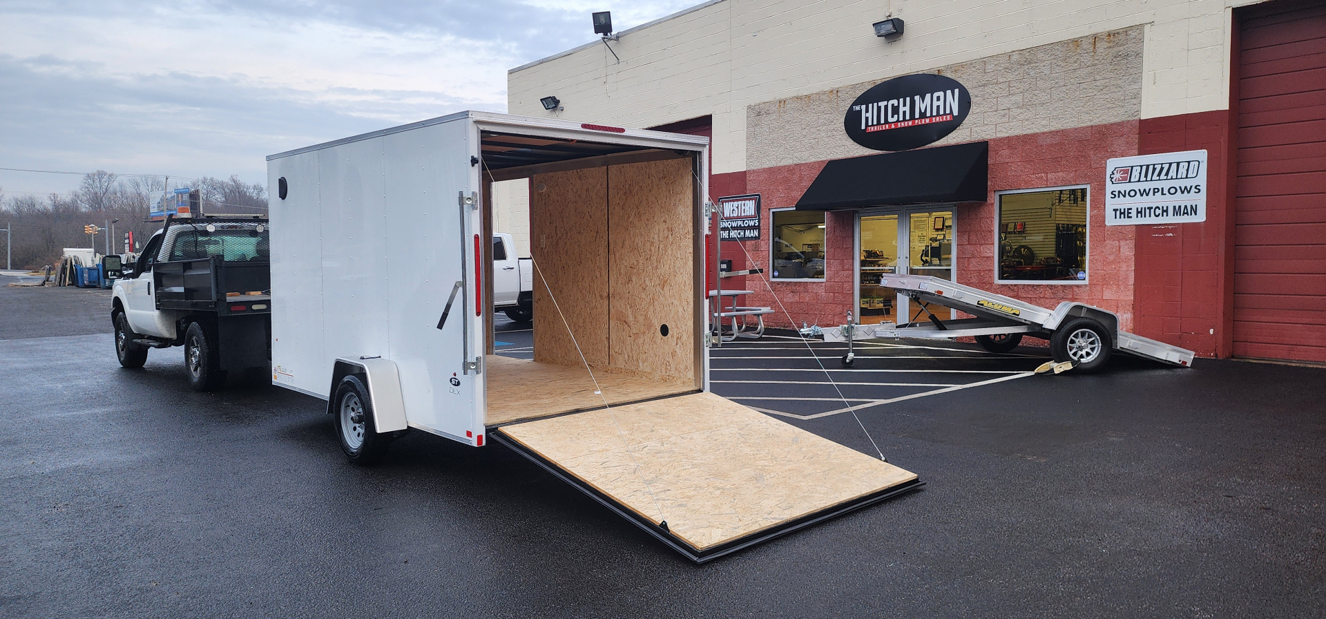 New 7 x 12 Look ST DLX Cargo **With Brakes** 3.5k