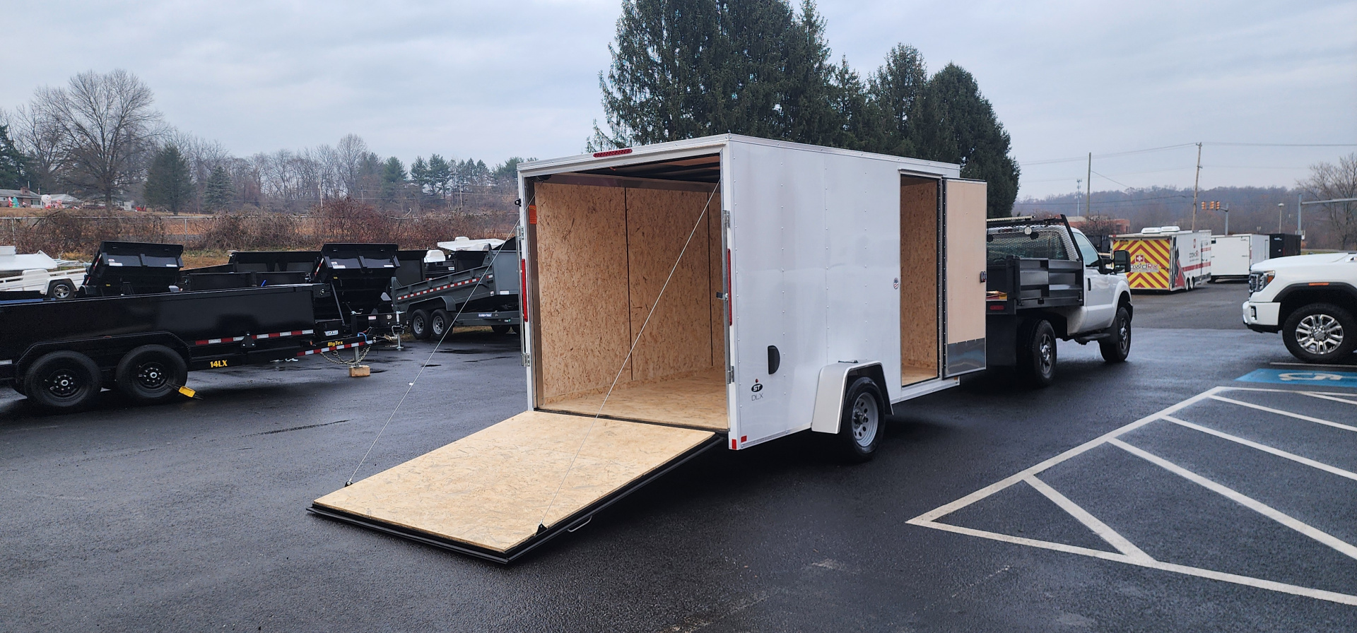 New 7 x 12 Look ST DLX Cargo **With Brakes** 3.5k