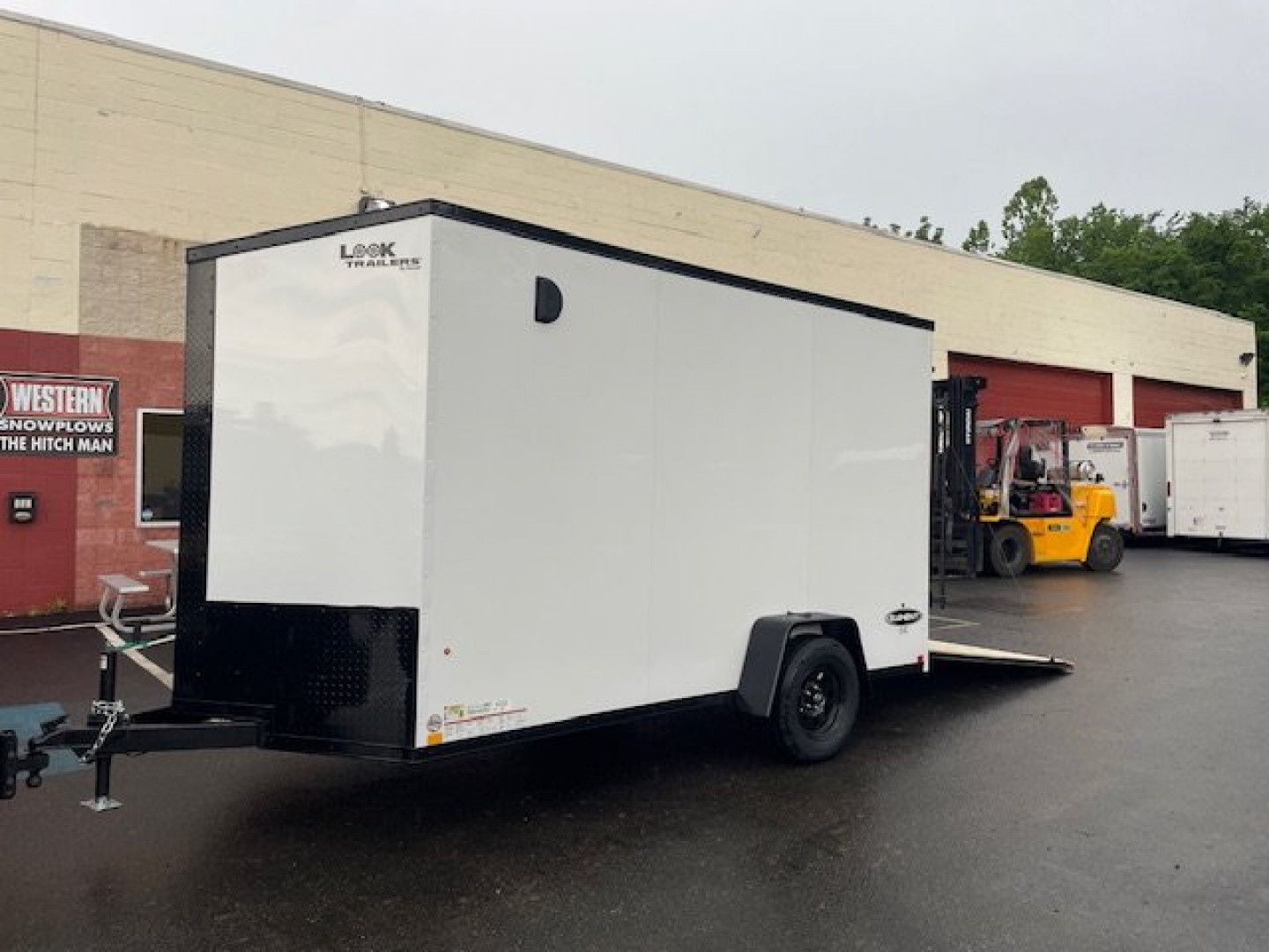 New 6 x 12 Look Element**7'interior** Se Blackout Package 3k