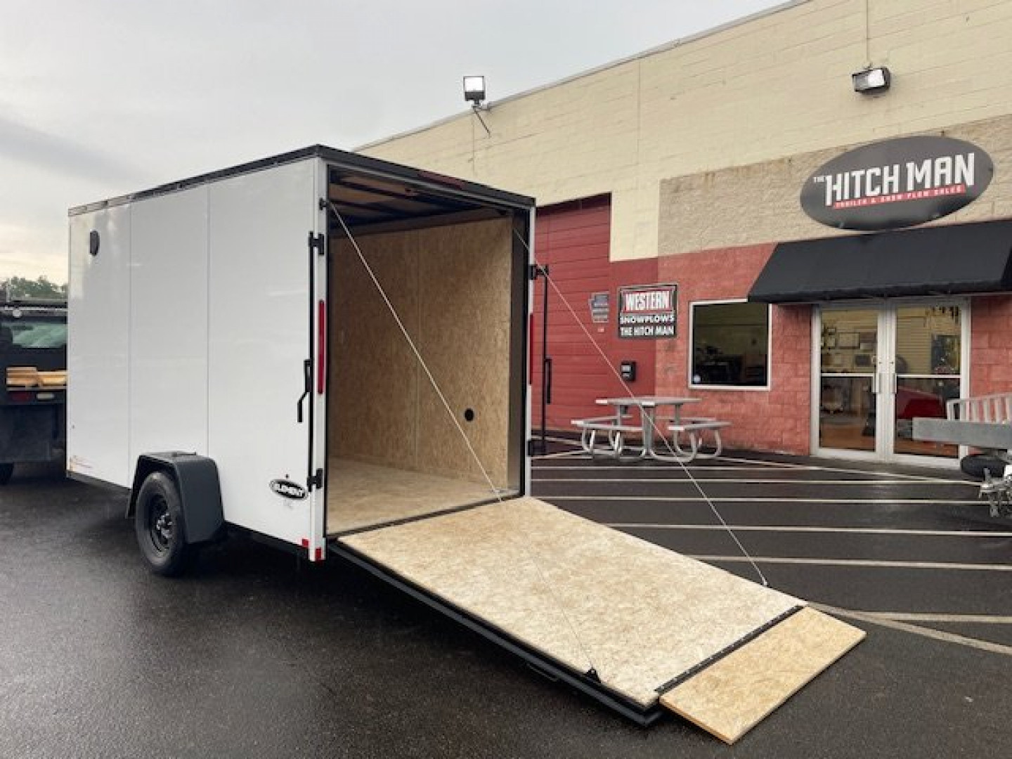 New 6 x 12 Look Element**7'interior** Se Blackout Package 3k