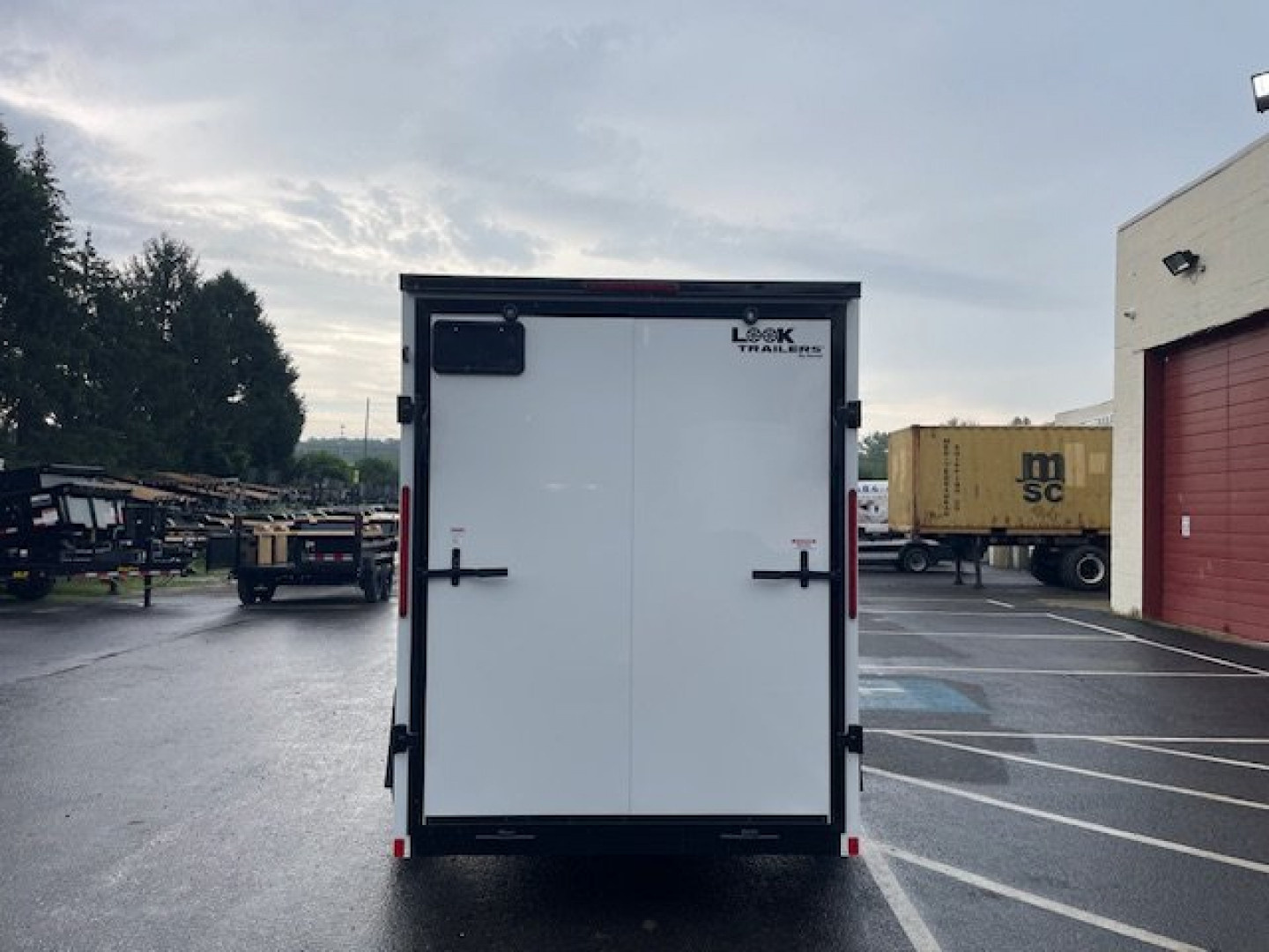 New 6 x 12 Look Element**7'interior** Se Blackout Package 3k