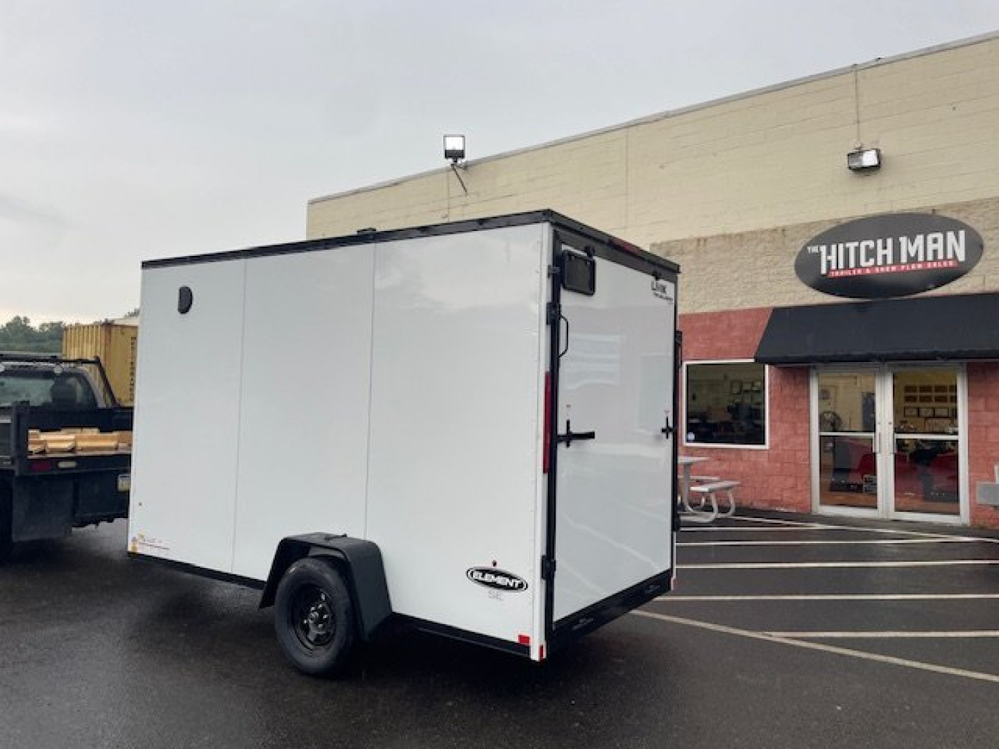 New 6 x 12 Look Element**7'interior** Se Blackout Package 3k