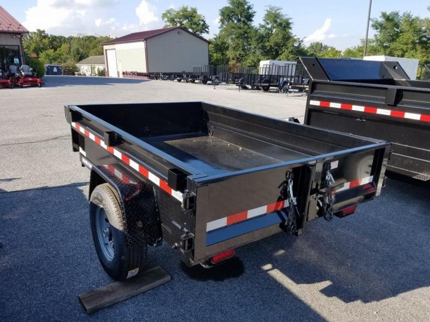 New 5 x 8 Sure Trac SD Low Pro Dump Trailer, 5k GVWR