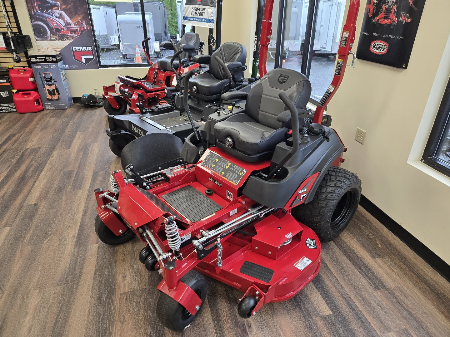 New Ferris ISX800Z 60" Commercial Zero Turn Mower, 24 HP Kawasaki FT730V, ICD+ Deck