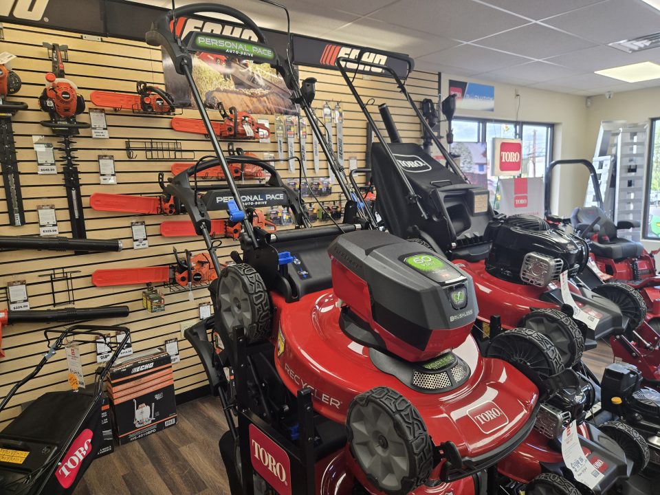 New Toro 22" Recycler 60V MAX* Electric Walk Power Lawn Mower (21466) **6ah Battery, RWD, SMARTSTOW, Personal Pace, High Wheel