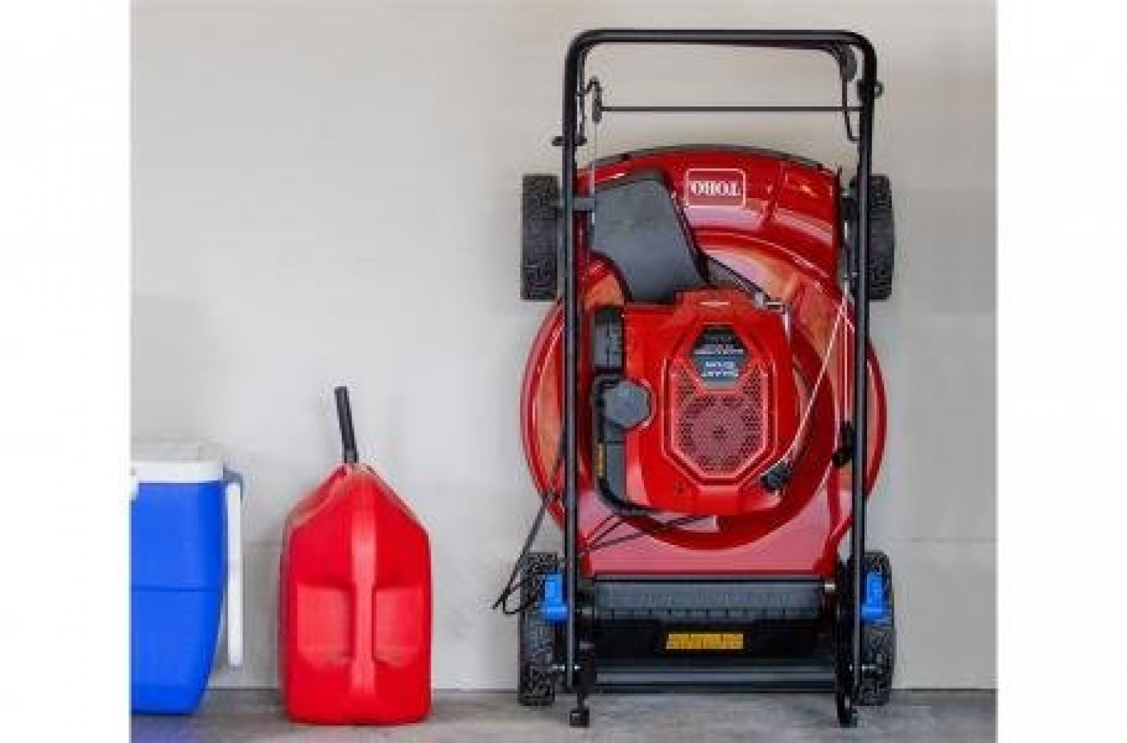 New Toro 22" Recycler Walk Power Mower, FWD w/ SMARTSTOW, High Wheel, 150cc Briggs & Stratton Engine