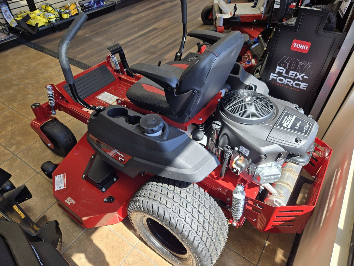 New Ferris 300S 52" Zero Turn Mower, 25 HP Briggs & Stratton PXi