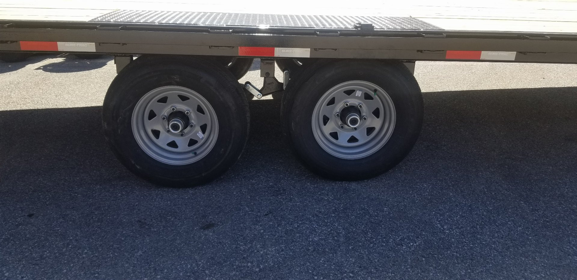 New 8.5 x 18 Sure-Trac Low Profile Flat Deck Deckover 10k **DEMO