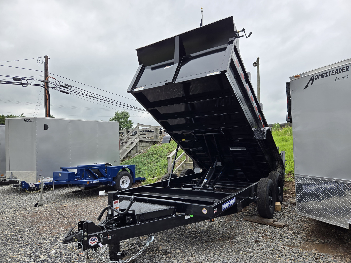 New 7 x 14 Sure-Trac HD Low Pro Scissor Hoist Dump Trailer 14k GVWR w/ Tarp Kit Installed & 110v Batt. Charger