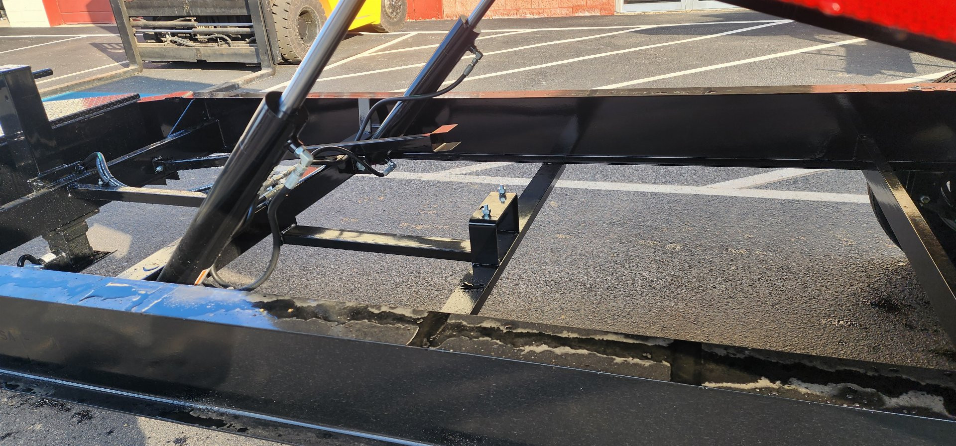 New 8.5 x 22 Sure-Trac HD Power-Tilt Deck Over Equipment Trailer 15K