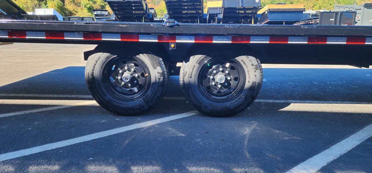 New 8.5 x 22 Sure-Trac HD Power-Tilt Deck Over Equipment Trailer 15K