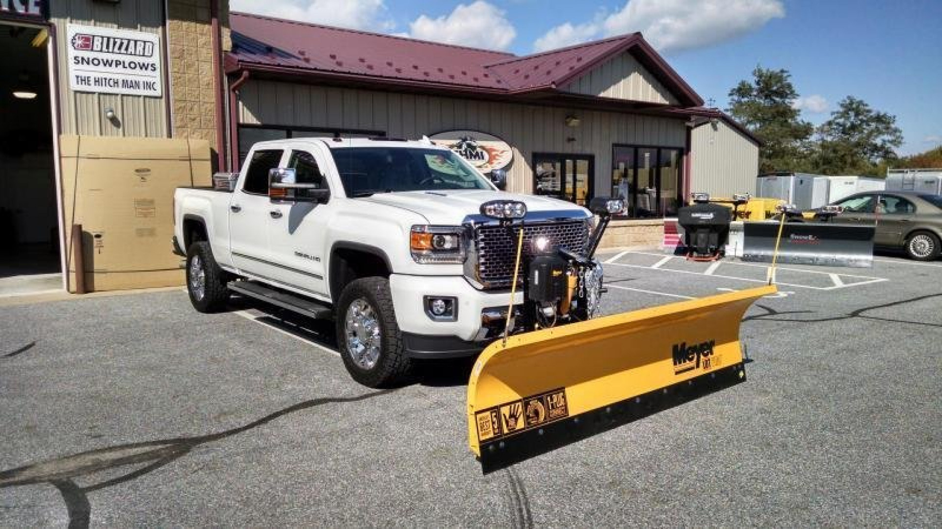 New Meyer 9.0' Lot Pro HD Straight Blade ***Standard Operating System, LED Lights, & Handheld Controller