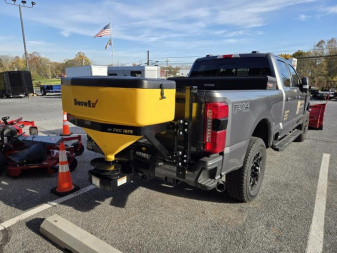 New SnowEx 10.75cf Tailgate Pro Poly Tailgate Spreader **w/2  Hitch Mount