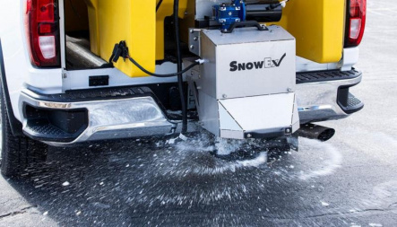 New SnowEx 2.2CY Renegade Helixx P220A Poly Hopper Spreader **w/Lid, Inverted V, & Helixx Auger