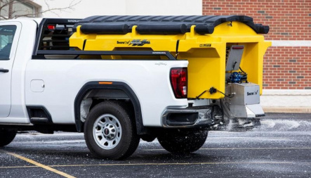 New SnowEx 2.2CY Renegade Helixx P220A Poly Hopper Spreader **w/Lid, Inverted V, & Helixx Auger