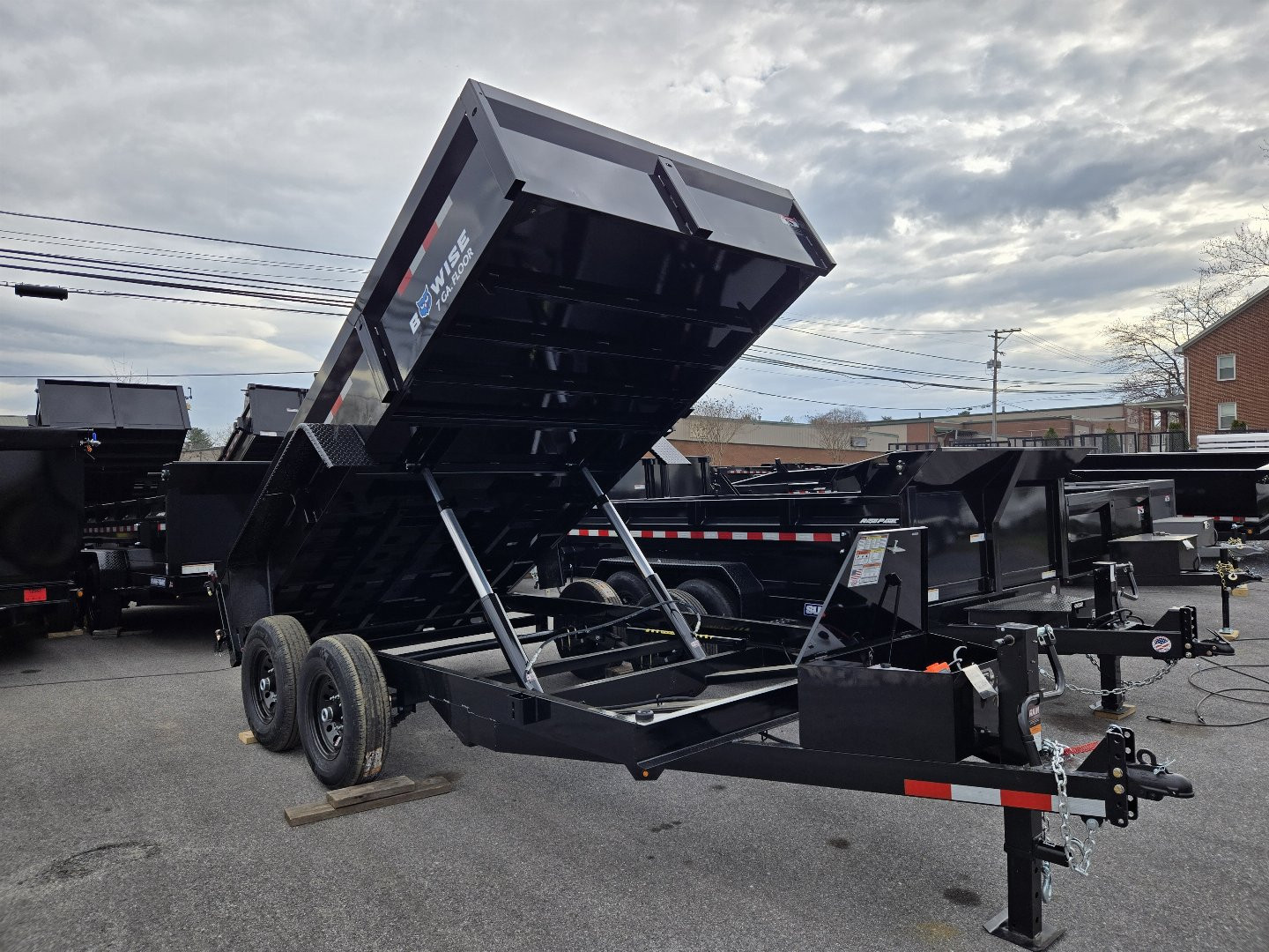 New 7 x 14 B-WISE LE Series Low Profile Dump Trailer, 14K GVWR w/Dual Telescopic Rams **7GA Floor, Dual Acting Gate, Ramps, D-Rings