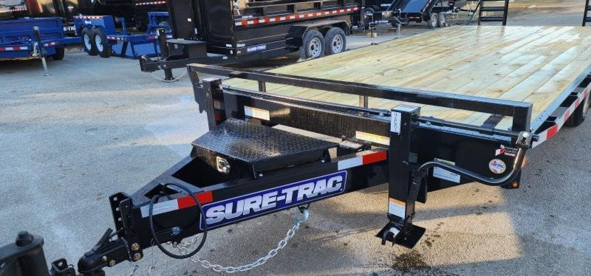 New 8.5 x 18+4 Sure-Trac Deckover w/Beavertail Equipment Trailer  15k
