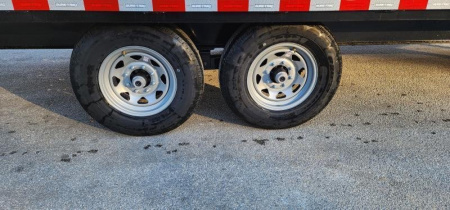 New 8.5 x 18+4 Sure-Trac Deckover w/Beavertail Equipment Trailer  15k