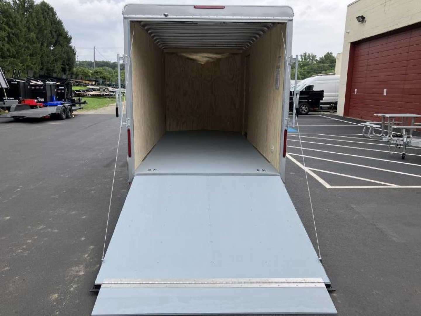 New 7 x 16 Car-Mate Avalanche V-Nose Cargo 7k