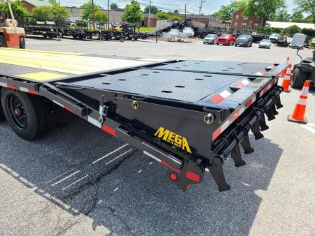 New 8.5 x 25 (20+5) Big Tex 16GN Gooseneck Deck Over Equipment Trailer, 17.5k **w/Mega Ramps & Spare Tire Assy