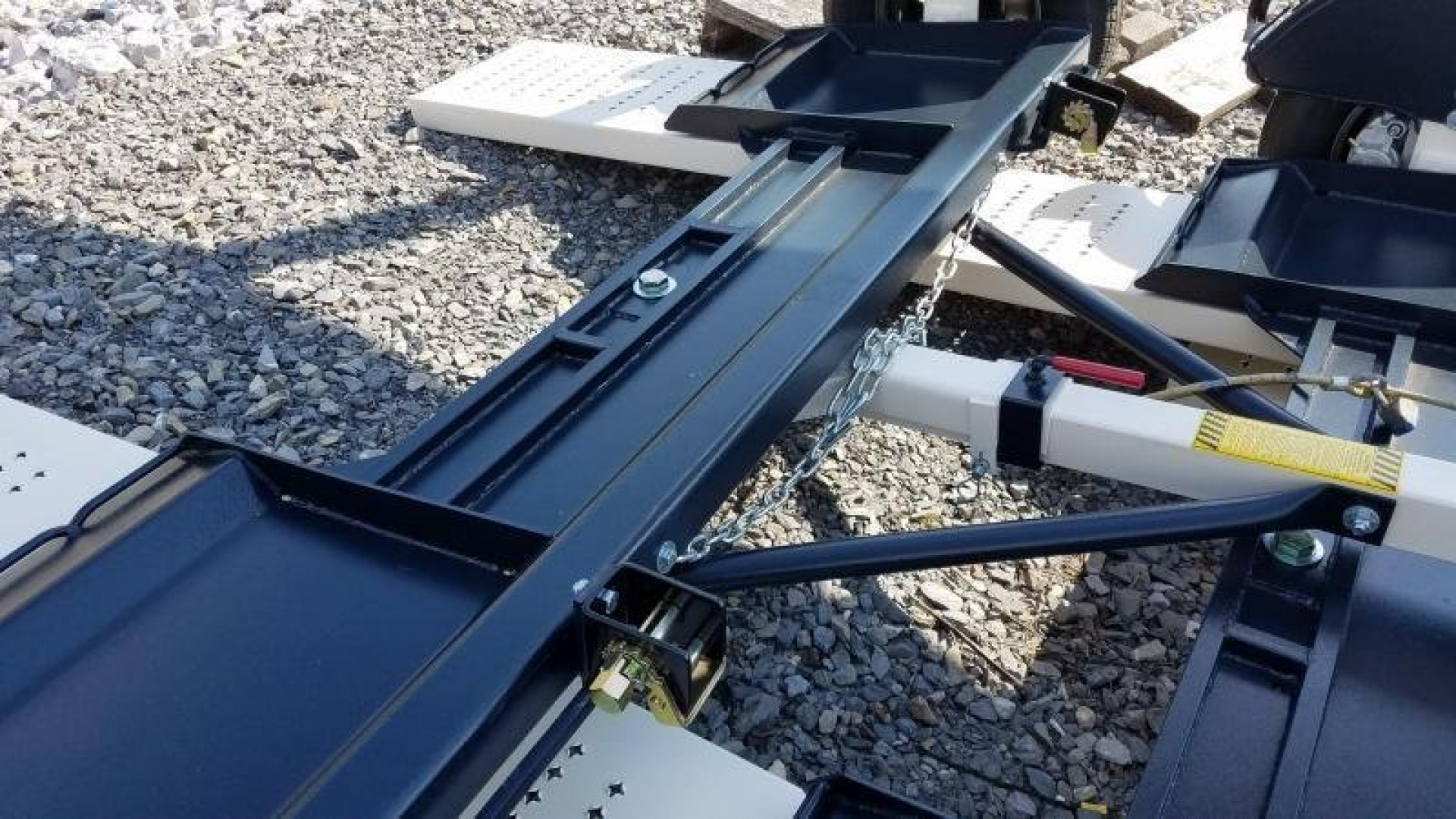 New 80" Stehl Tow 3.5k Tow Dolly  **No Brakes