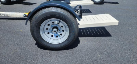 New 80" Stehl Tow 3.5k Tow Dolly  **No Brakes