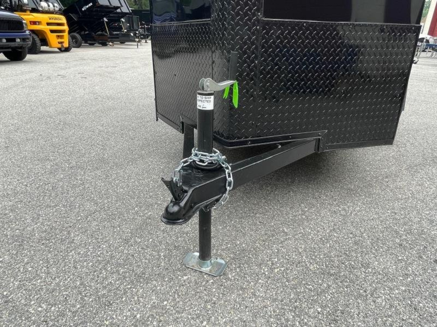 New 5 x 8 Look Element SE V-Nose Cargo 3k w/side door