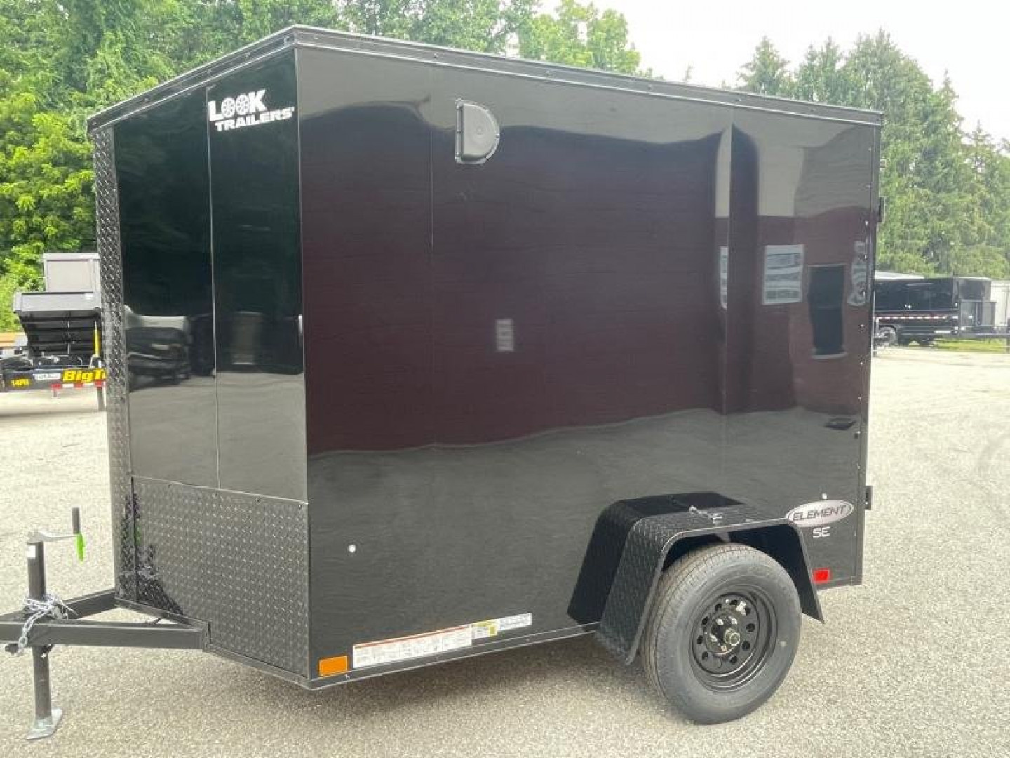 New 5 x 8 Look Element SE V-Nose Cargo 3k w/side door