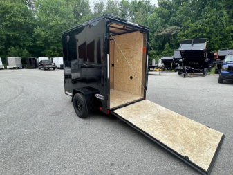 New 5 x 8 Look Element SE V-Nose Cargo 3k w/side door