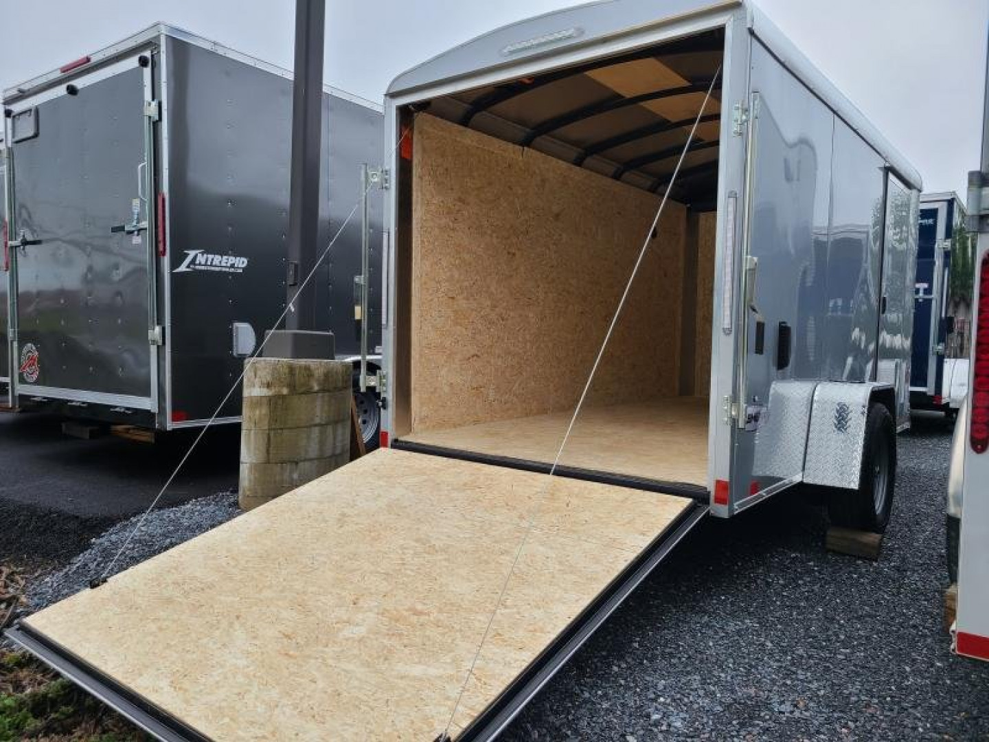 New 6 x 12 Look Element SE Round Top Cargo 3K   ***Silver w/Ramp Door