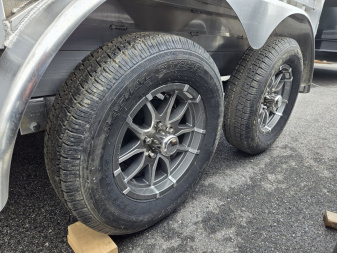 New 6 x 10 High Country Aluminum Dump Trailer, 7K GVWR ***Includes Tarp Kit, Telescopic Lift, Alum Wheels