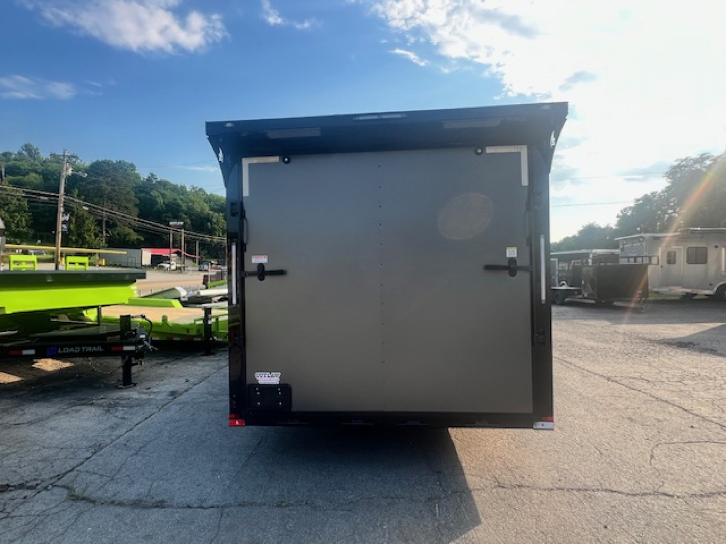 New 2025 Outlaw Trailers 8.5' x 28' Enclosed Race Trailer Cargo / Enclosed Trailer