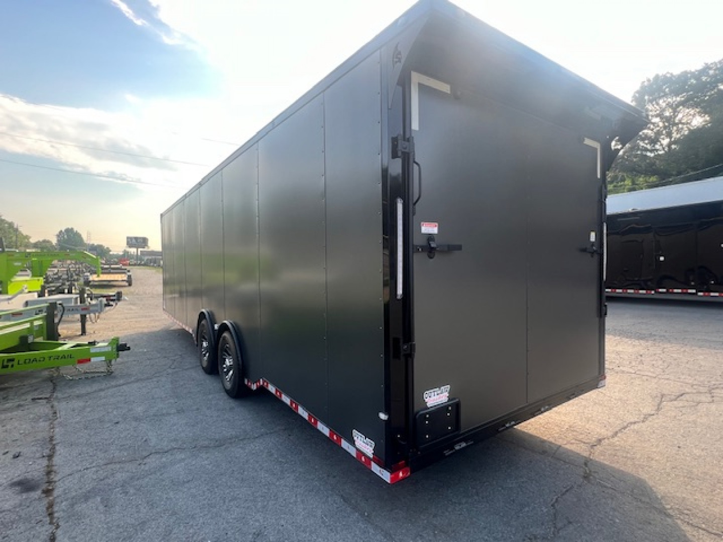 New 2025 Outlaw Trailers 8.5' x 28' Enclosed Race Trailer Cargo / Enclosed Trailer
