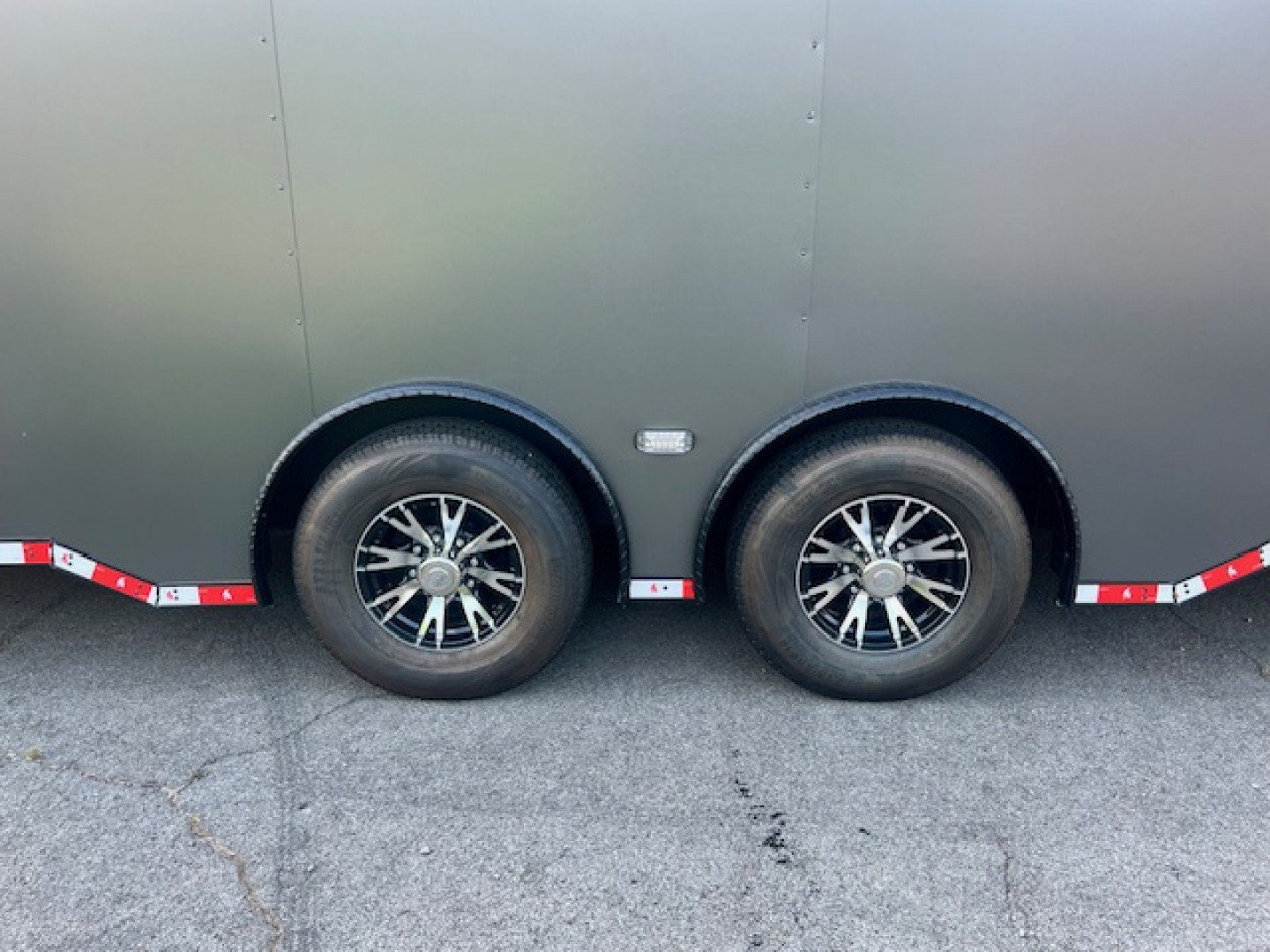 New 2025 Outlaw Trailers 8.5' x 28' Enclosed Race Trailer Cargo / Enclosed Trailer