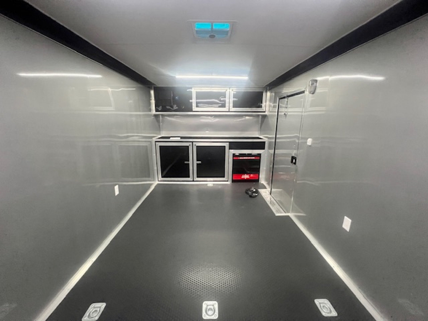 New 2025 Outlaw Trailers 8.5' x 28' Enclosed Race Trailer Cargo / Enclosed Trailer