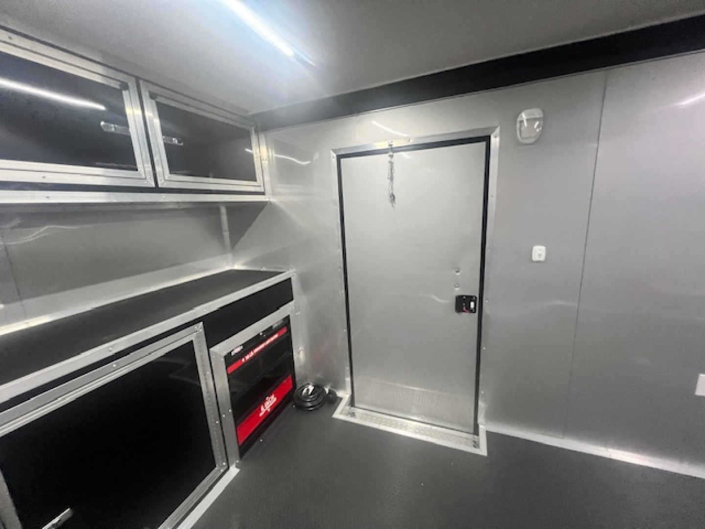 New 2025 Outlaw Trailers 8.5' x 28' Enclosed Race Trailer Cargo / Enclosed Trailer