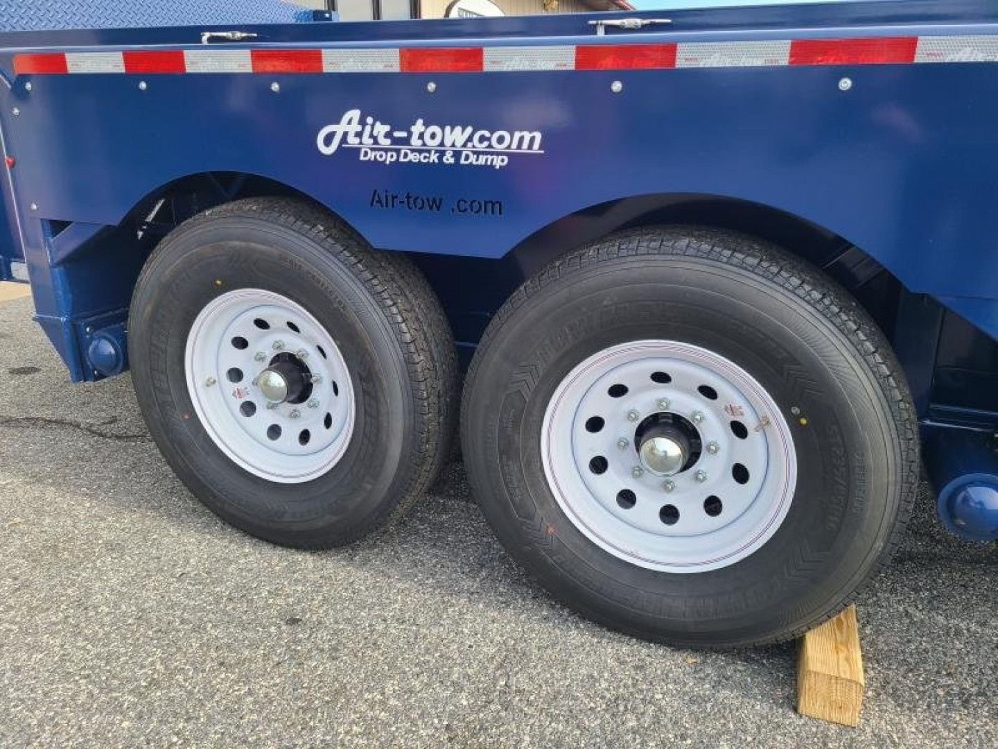 New 6'2" x 12'5" Air Tow 3D-12 Drop-Deck/Dump Trailer, 15K GVWR ***Includes Spare Tire Mount & 110v Battery Charger