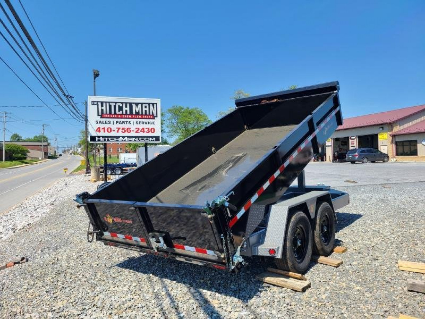 New 7 x 16 B-WISE HD Low Profile Scissor Hoist Dump Trailer, 15.4k GVWR  **Black w/Hammertone Gray Frame, Hydraulic Jack, Spring Tarp Kit, Stab. Jacks, 110v Batt Charger