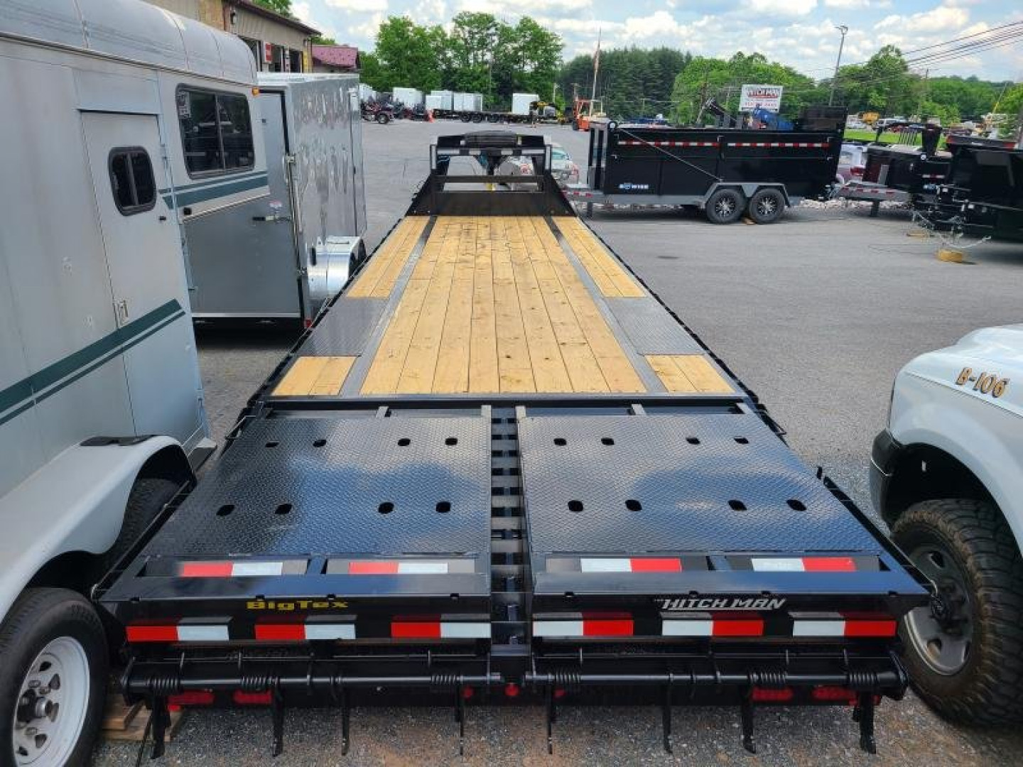 New 8.5 x 30 (25+5) Big Tex 16GN Gooseneck Deck Over Equipment Trailer, 17.5k  **w/Mega Ramps & Spare Tire Assy