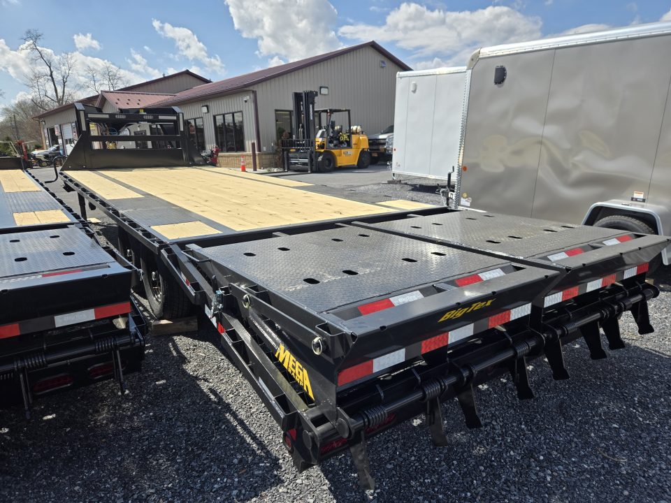 New 8.5 x 25 (20+5) Big Tex 14GN Gooseneck Deck Over Equipment Trailer 16k **w/Mega Ramps & Spare Tire
