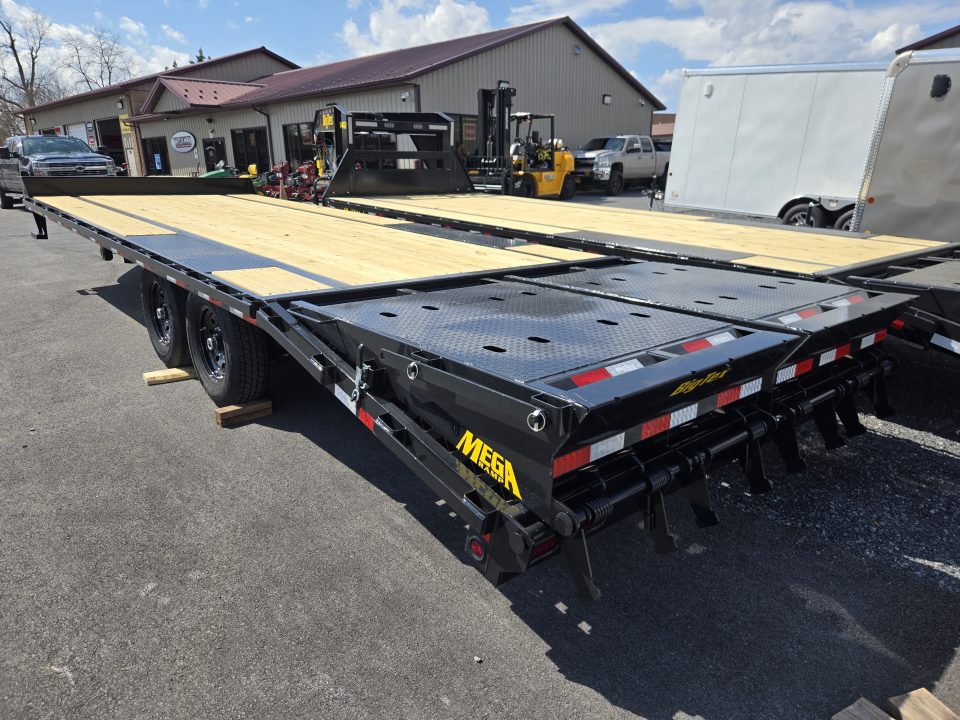 New 8.5' x 25' (20'+5') Big Tex 14PH Deckover Equipment Trailer, 16K GVWR ***w/Spare Tire, Mega Ramps