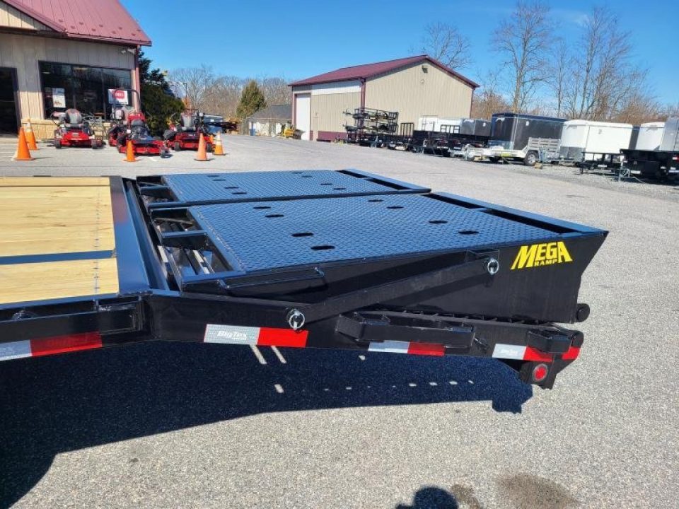 New 8.5' x 25' (20'+5') Big Tex 14PH Deckover Equipment Trailer, 16K GVWR ***w/Spare Tire, Mega Ramps