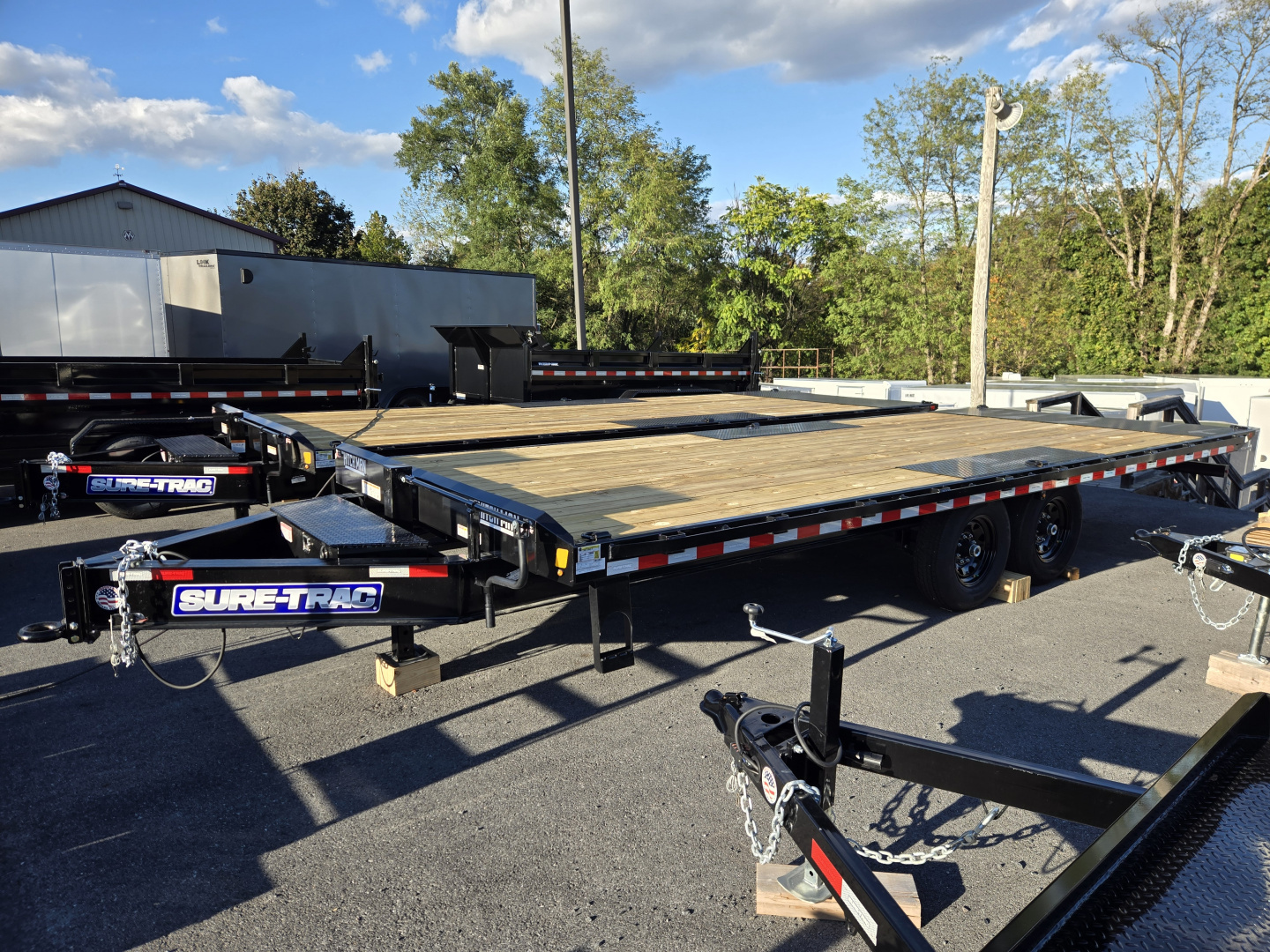 New 8.5 x 22 Sure-Trac HD Power-Tilt Deck Over Equipment Trailer 15K GVWR