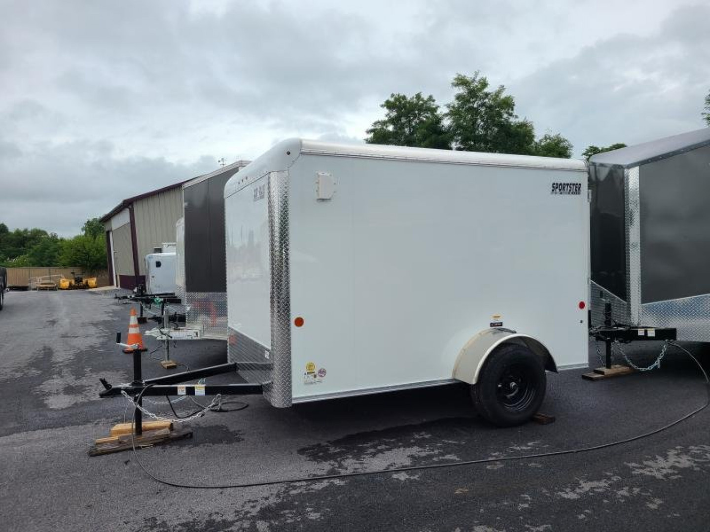 New 6 x 10 Car-Mate Sportster Enclosed Cargo Trailer 3K  ***White w/Ramp Door, 12v Int. Light, Wall Vents, Black Wheels