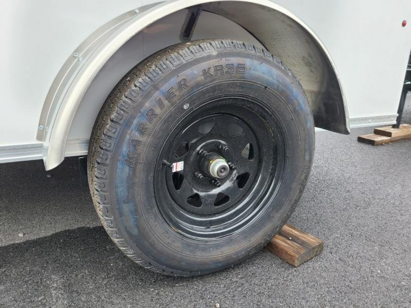 New 6 x 10 Car-Mate Sportster Enclosed Cargo Trailer 3K  ***White w/Ramp Door, 12v Int. Light, Wall Vents, Black Wheels